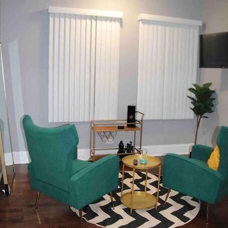 Upscale Apartment Westside Of シカゴ エクステリア 写真